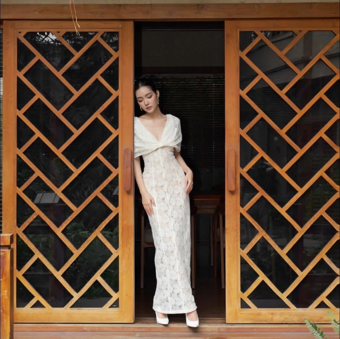 DIEM PHUNG HOA DRESS